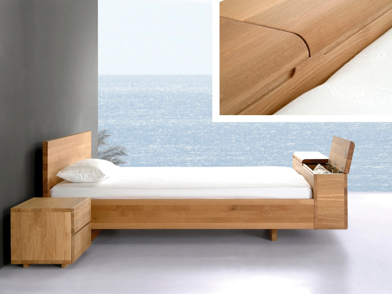 Massivholzbett in massiver Buche mit praktischem Stauraum im Fachhandel Köln