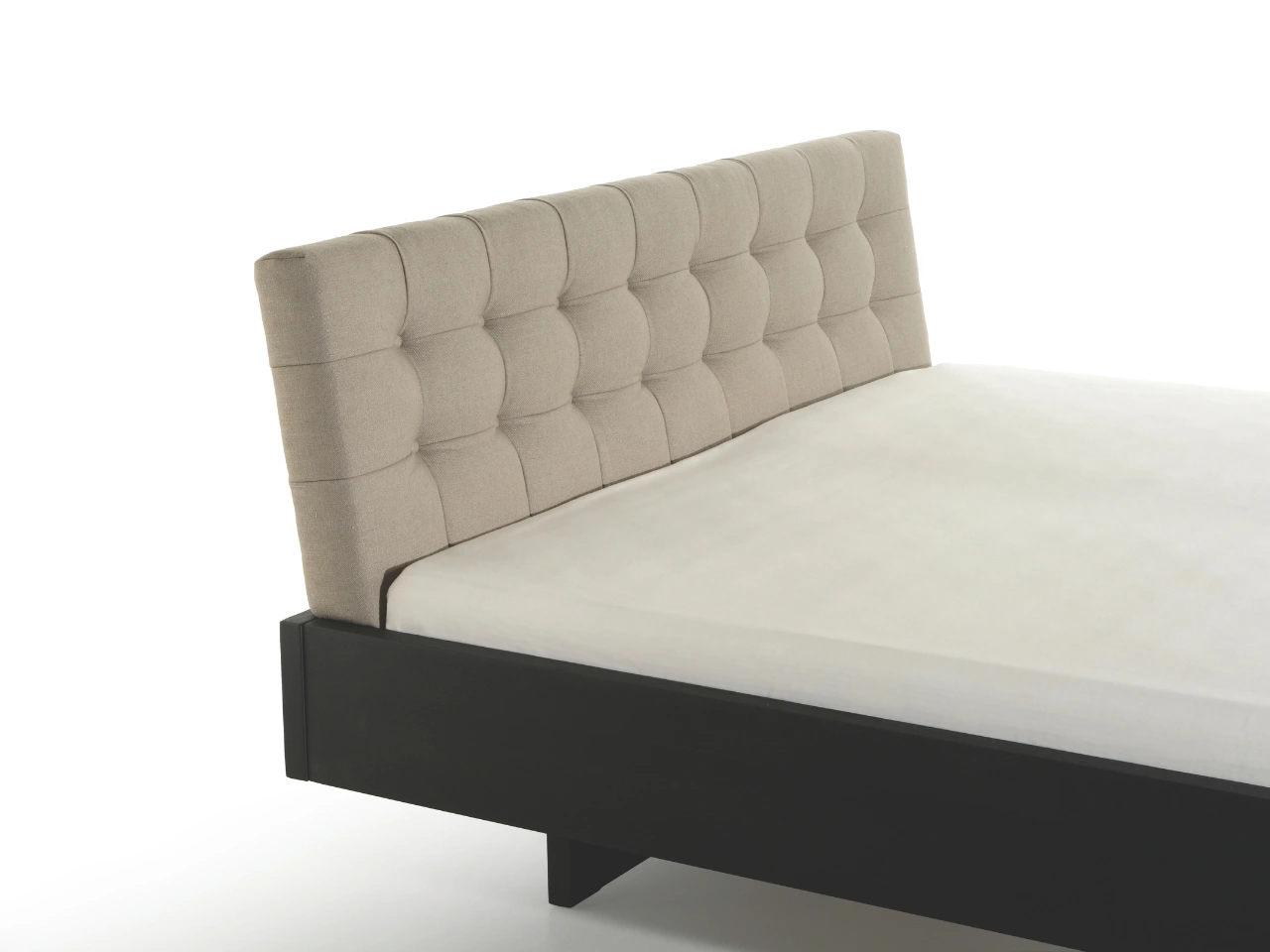 Suchen Sie sich zu Ihrem Holzbett ein gepolstertes Kopfteil aus