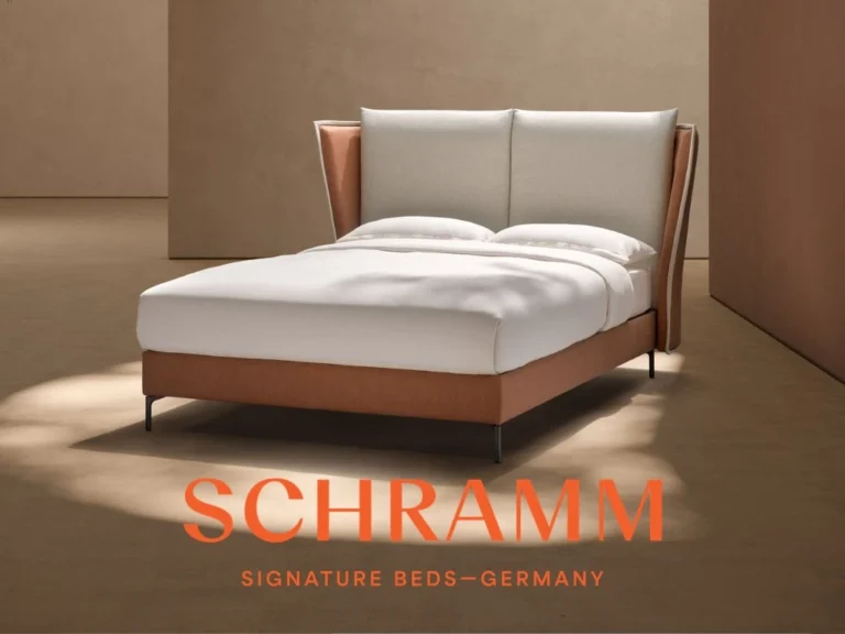 Desginbett von Schramm in weiß orange mit Schramm Logo