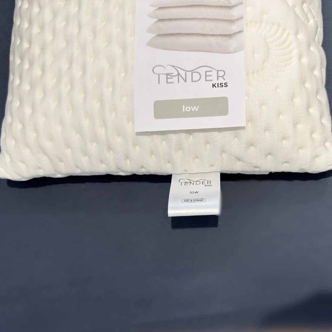 Tender Kiss Low